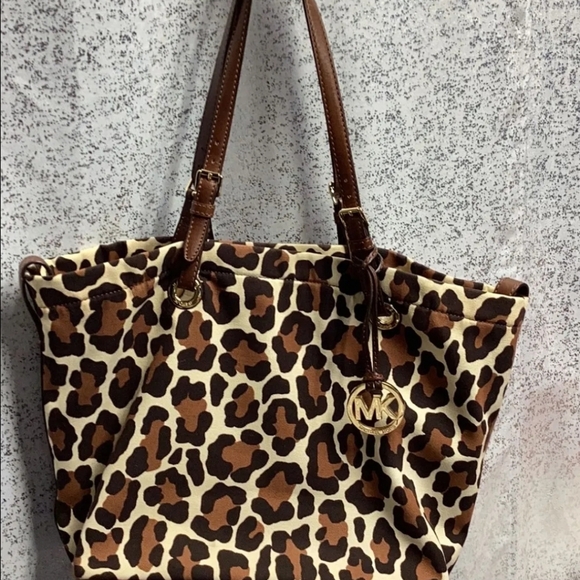 Michael Kors Animal Print Purse - Picture 1 of 4